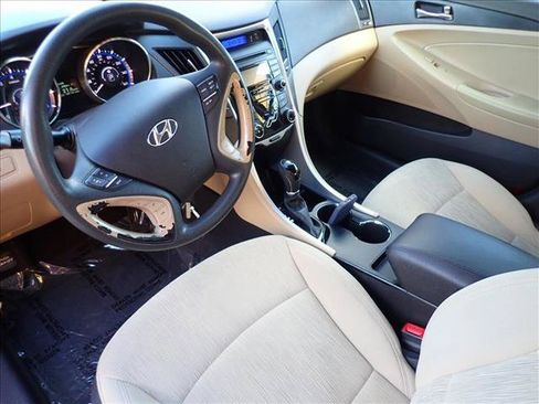 Used 2012 Hyundai Sonata GLS w/ Popular Equipment Pkg FWD image 9