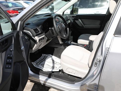Used 2016 Subaru Forester 2.5i Premium AWD/4WD image 17