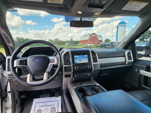 Used 2017 Ford F250 Lariat w/ Chrome Package AWD/4WD image 19