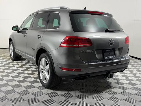 Used 2014 Volkswagen Touareg VR6 AWD/4WD image 5