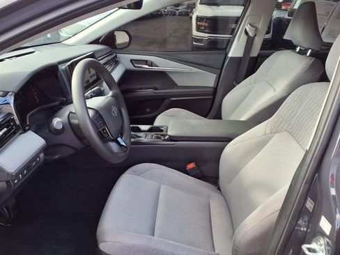 Used 2025 Toyota Camry LE w/ Convenience Package FWD image 16