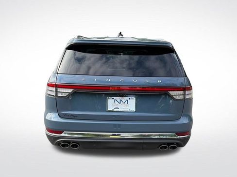 Used 2026 Lincoln Aviator AWD image 11