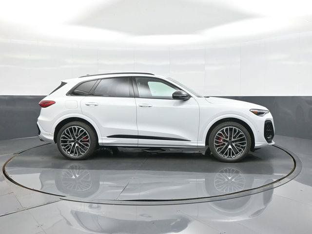 New 2026 Audi SQ5 Premium Plus AWD/4WD image 8
