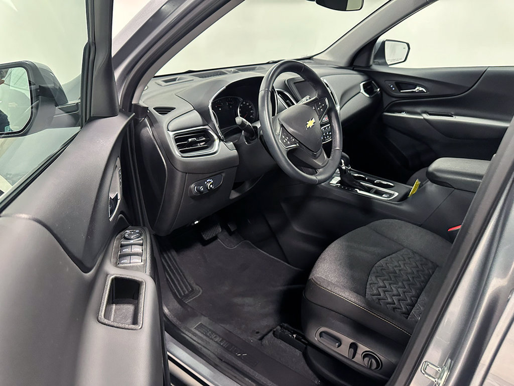 Used 2024 Chevrolet Equinox LT FWD image 19