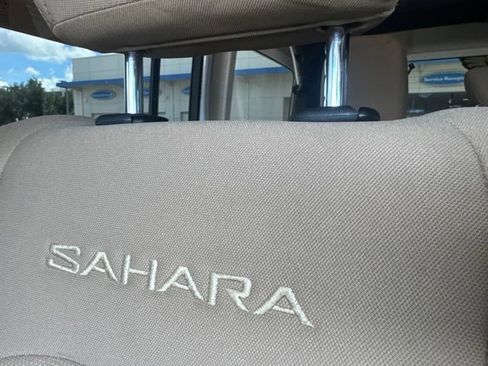 Used 2019 Jeep Wrangler Unlimited Sahara AWD/4WD image 21