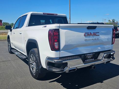 Used 2024 GMC Sierra 1500 SLE w/ Preferred Package AWD/4WD image 5
