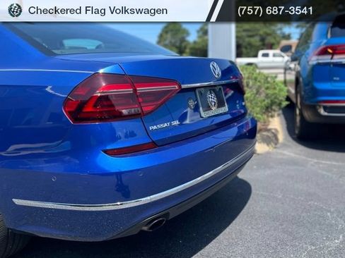 Used 2017 Volkswagen Passat 1.8T SEL Premium FWD image 9