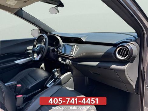 Used 2020 Nissan Kicks SR w/ SR Premium Package FWD image 7