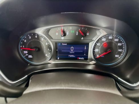 Used 2022 Chevrolet Equinox LS w/ LS Convenience Package image 12