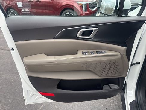 New 2026 Kia Carnival image 11