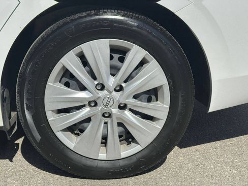 Used 2025 Nissan Sentra S FWD image 27