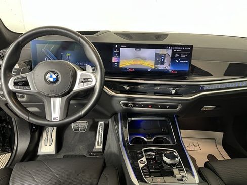 Used 2023 BMW X7 xDrive40i w/ Executive Package image 13