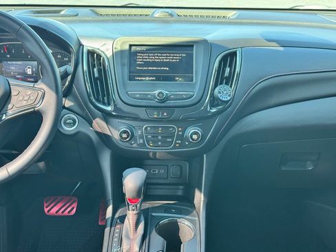 Used 2022 Chevrolet Equinox RS image 12