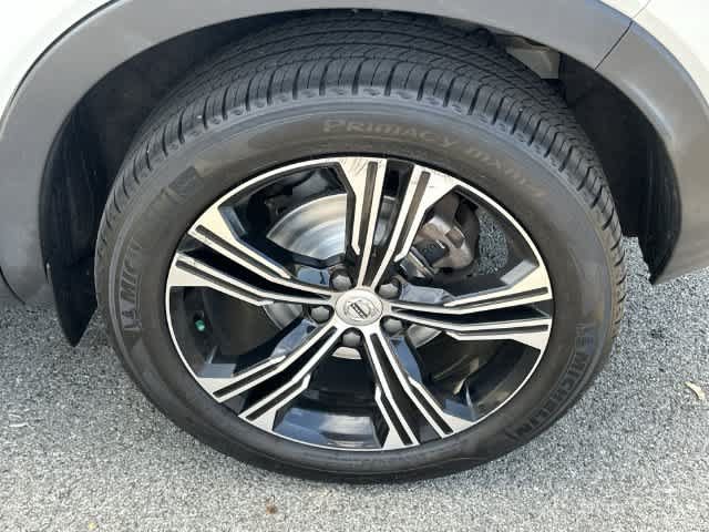 Used 2021 Volvo XC40 T5 Inscription w/ Climate Package AWD/4WD image 5