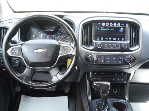 Used 2018 Chevrolet Colorado Z71 AWD/4WD image 18