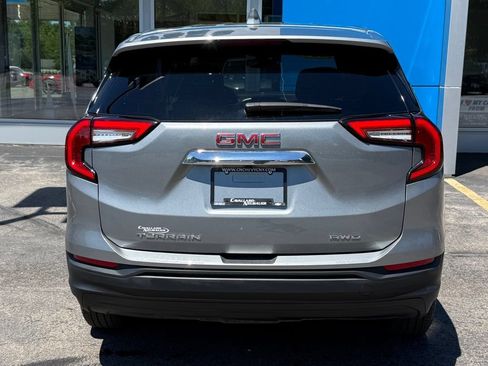 Used 2024 GMC Terrain SLE AWD/4WD image 6