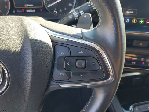 Used 2023 Buick Envision Essence image 18