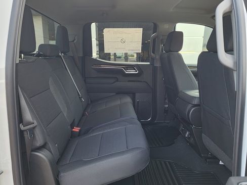 New 2026 GMC Sierra 1500 SLE w/ X31 Off-Road Package AWD/4WD image 42