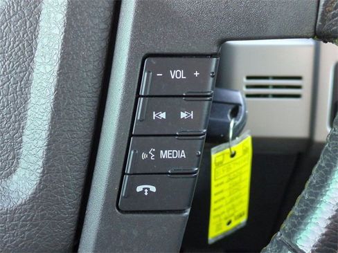 Used 2014 Ford F150 Lariat w/ Lariat Chrome Package image 26