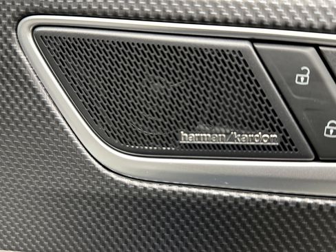 Used 2024 Volkswagen Atlas Cross Sport SEL Premium R-Line image 17