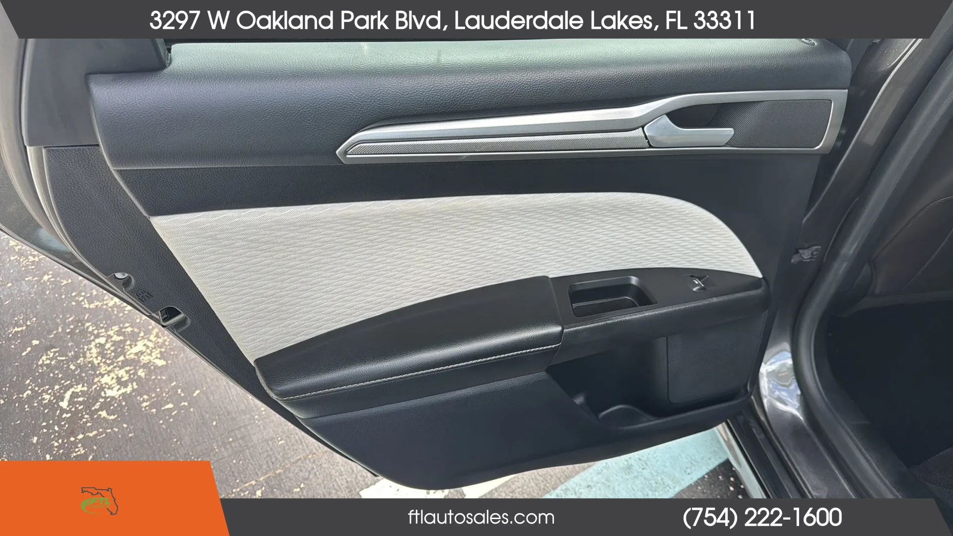 Used 2020 Ford Fusion SE w/ Equipment Group 151A FWD image 22