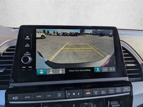 New 2026 Honda Odyssey Touring image 19