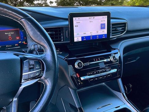 Used 2022 Ford Explorer ST w/ ST Street Pack image 9