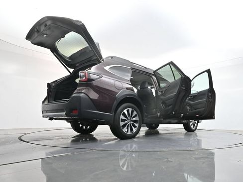 Used 2025 Subaru Outback Limited AWD/4WD image 47