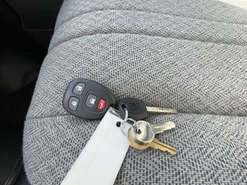 New 2025 Chevrolet Express 3500 w/ Driver Convenience Package image 31