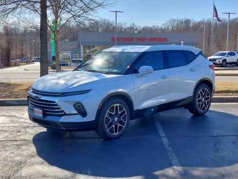 Used 2023 Chevrolet Blazer Premier w/ Driver Confidence II Package image 7