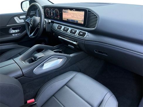 Used 2025 Mercedes-Benz GLE 450e GLE 450e image 25