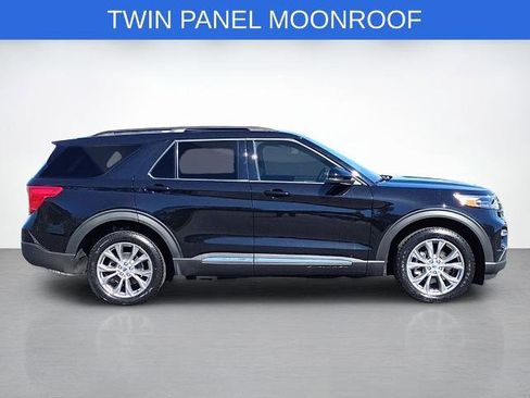 Certified 2023 Ford Explorer XLT w/ Equipment Group 202A AWD/4WD image 2