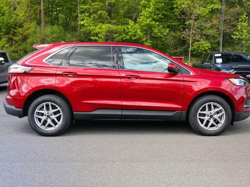 Used 2023 Ford Edge SEL w/ Convenience Package AWD/4WD image 6