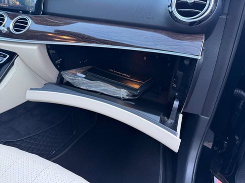 Used 2018 Mercedes-Benz E 300 image 38