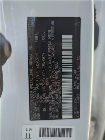 Used 2021 Toyota Highlander XLE FWD image 24