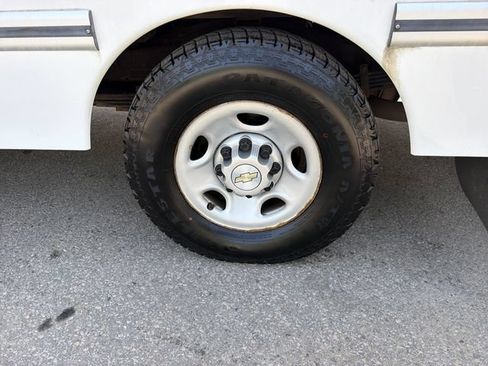 Used 2020 Chevrolet Express 3500 w/ Power Convenience Package RWD image 25