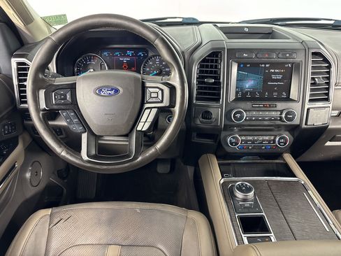 Used 2018 Ford Expedition Limited RWD image 28