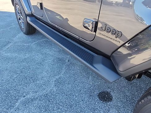 New 2026 Jeep Wrangler Unlimited Sahara AWD/4WD image 13