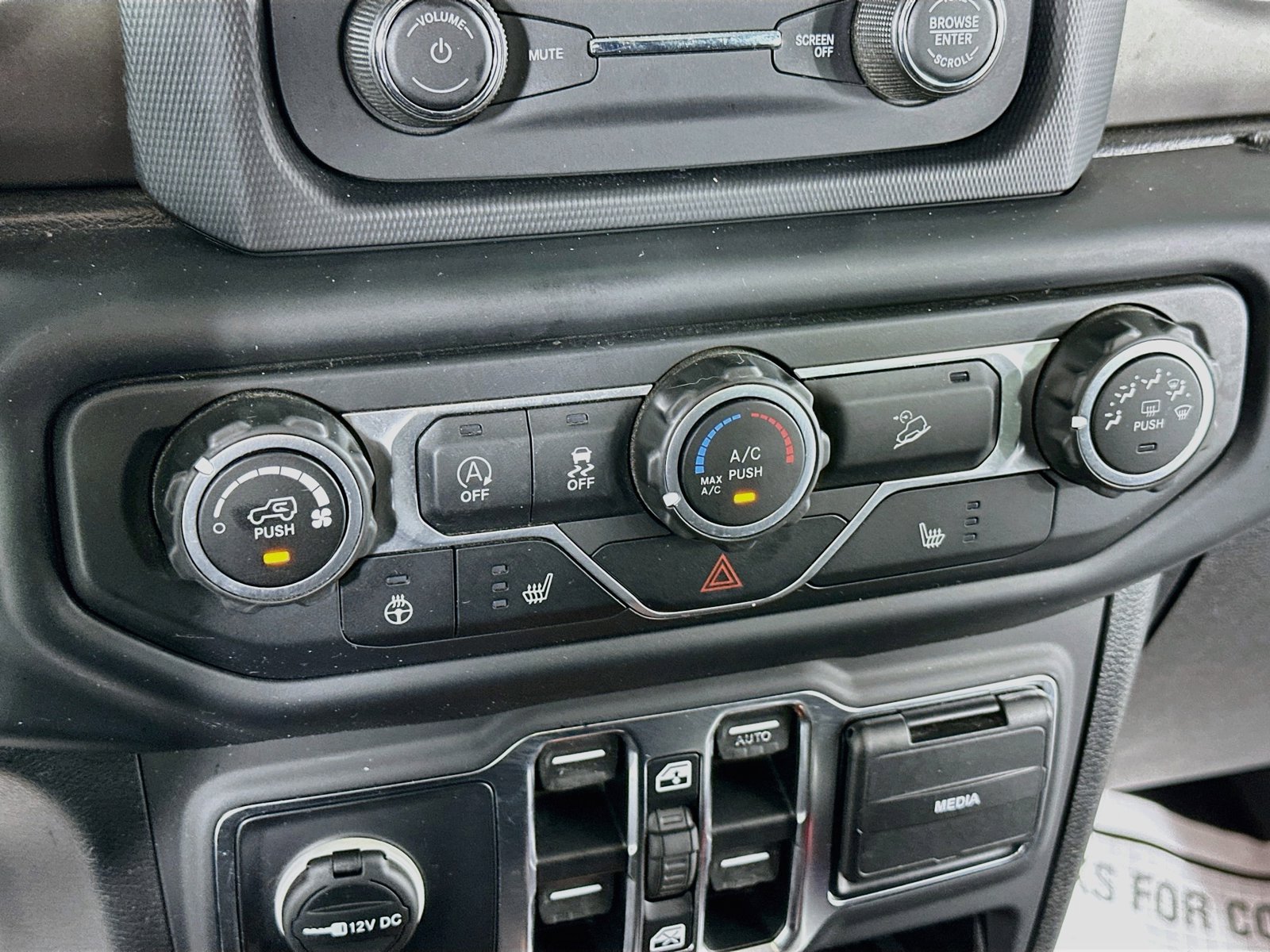 Used 2019 Jeep Wrangler Unlimited Sport S AWD/4WD image 21