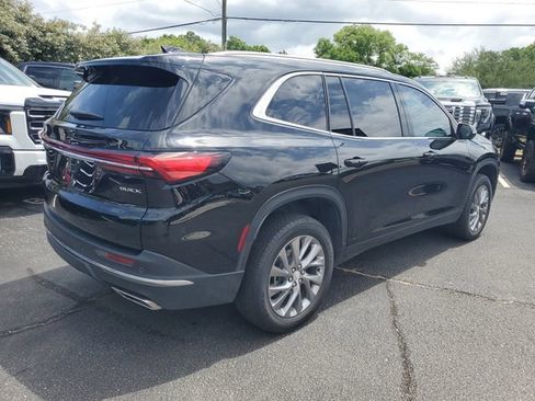 Used 2025 Buick Enclave Preferred w/ Trailering Package, 5000 lbs. FWD image 4