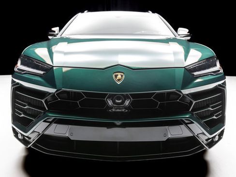 Used 2021 Lamborghini Urus image 32