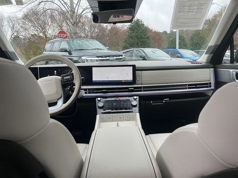 Used 2024 Hyundai Santa Fe Calligraphy image 7