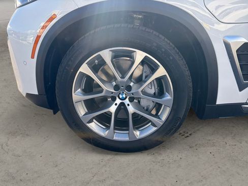 New 2026 BMW X5 xDrive50e w/ Climate Comfort Package image 9
