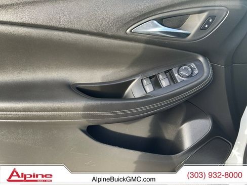 Used 2024 Buick Encore GX Sport Touring image 17