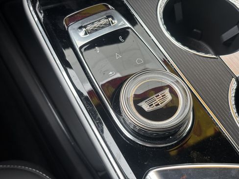 Certified 2024 Cadillac Lyriq Luxury AWD/4WD image 26
