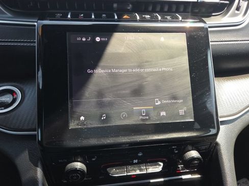 Used 2024 Jeep Grand Cherokee Altitude AWD/4WD image 18