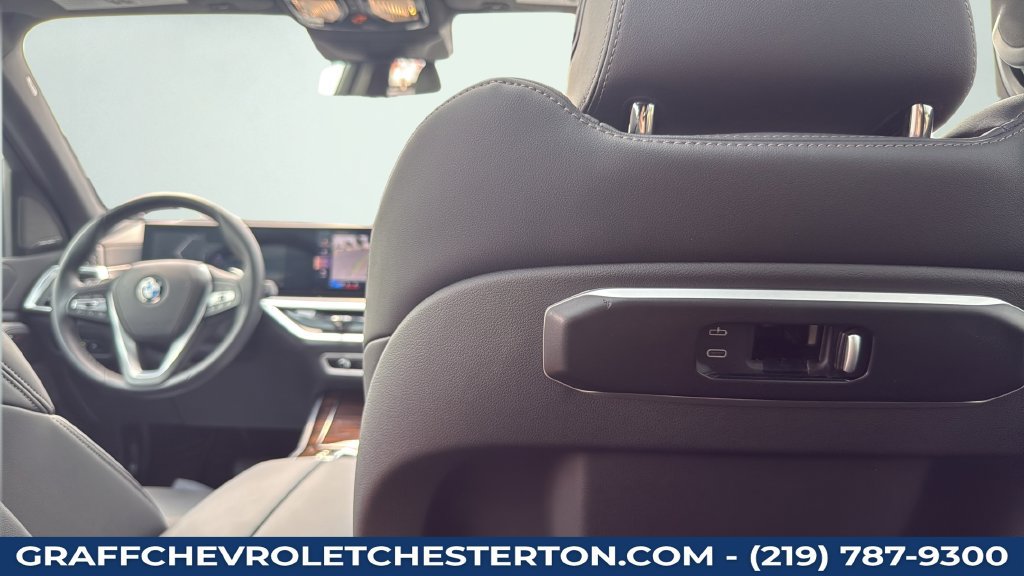 Used 2026 BMW X5 xDrive40i AWD/4WD image 45