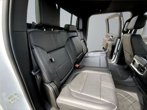 Used 2022 Chevrolet Silverado 3500 High Country AWD/4WD image 26