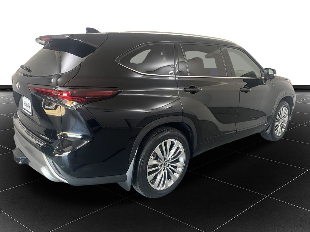 Used 2026 Toyota Highlander Platinum AWD/4WD image 5