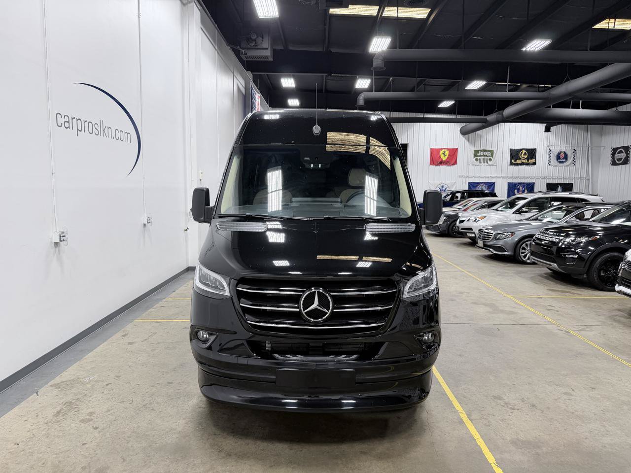 Used 2023 Mercedes-Benz Sprinter 3500 image 2